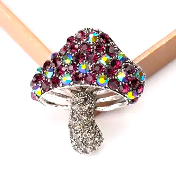 None Jewelry - Elegant Multicolor Crystal Mushroom Brooch